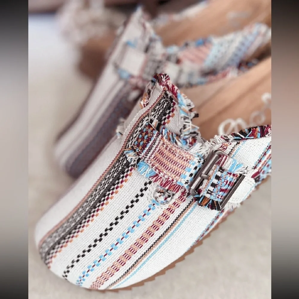 NIB Brand New In Box Very G Multi Colored Basket Clogs Slip On Shoes Slides - Picture 5 of 6